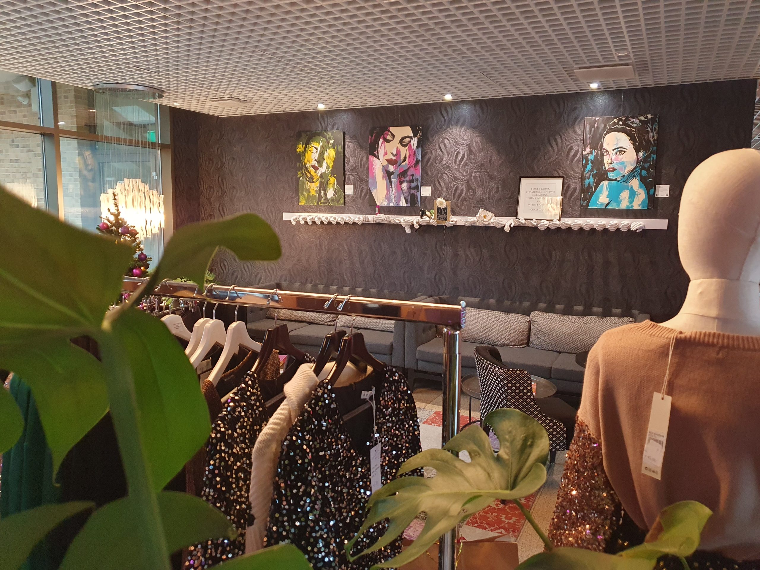 Oana van der Togt @ WestCord Fashion hotel 21122023 (4)